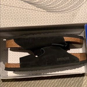 LIKE NEW Birkenstock arizona black suede size 40